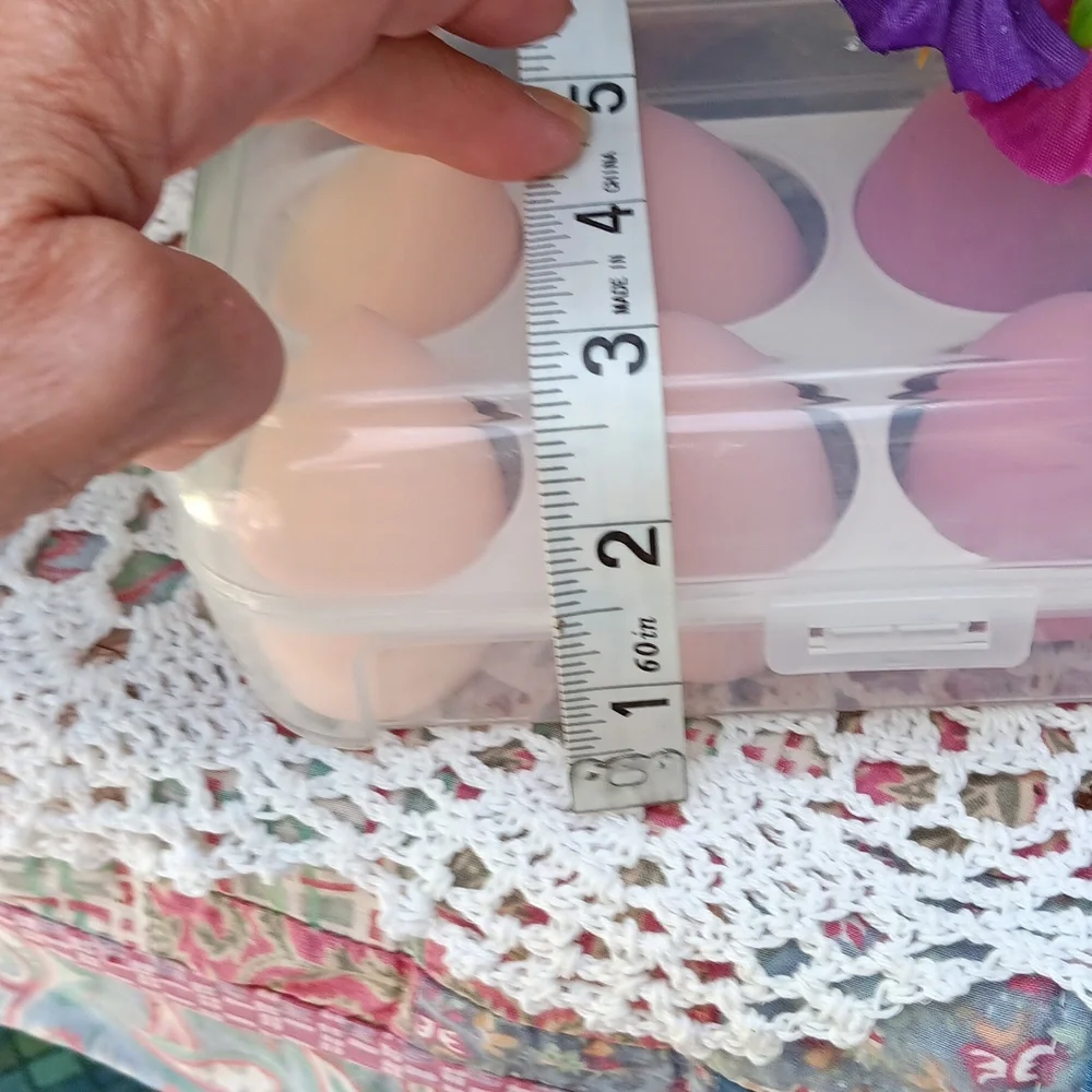 🆕️LAST 1🩷BABY POWDER PINK MAKEUP SPONGE SET OF 8 W/PLASTIC PROTECTIVE CASE